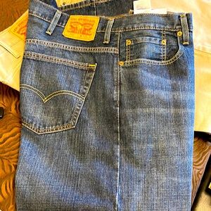 Pre-washed Levi jeans 42 waist, 30 length